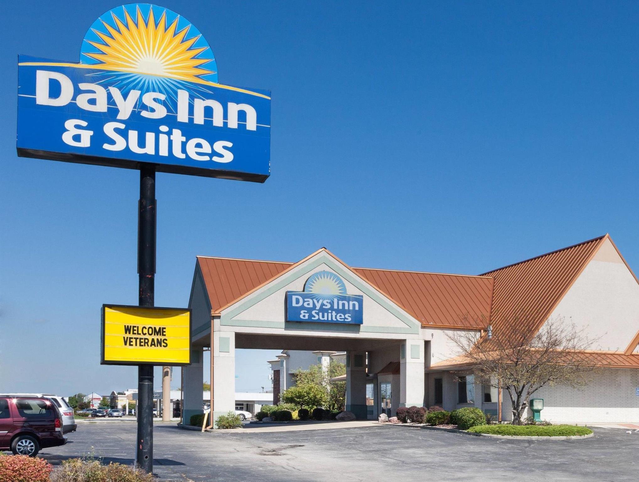 Days Inn & Suites By Wyndham Kokomo Exterior foto